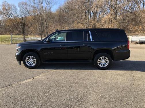 2017 Chevrolet Suburban LT