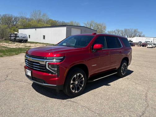 Radiant Red Tintcoat 2026 Chevrolet Tahoe LT
