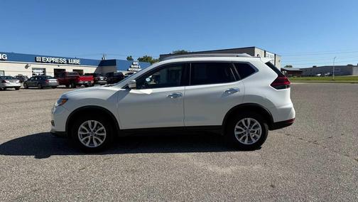 2020 Nissan Rogue SV