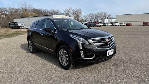 Stellar Black Metallic 2017 Cadillac XT5 Luxury