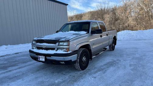 2004 Chevrolet Silverado 2500 LS Crew Cab