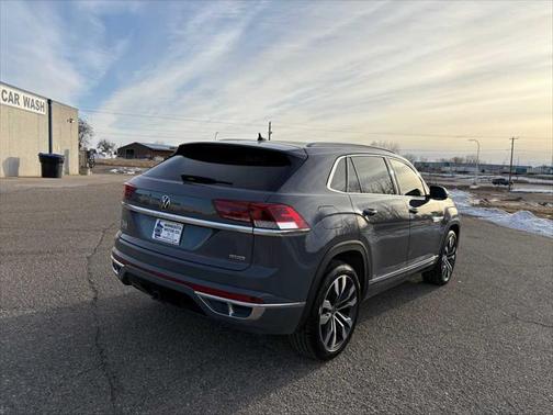 2022 Volkswagen Atlas Cross Sport 3.6L V6 SEL Premium R-Line
