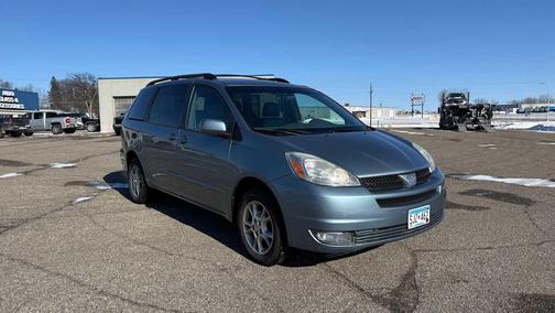 2005 Toyota Sienna XLE