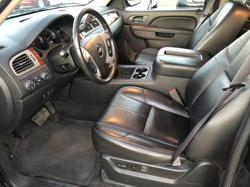 Black 2011 Chevrolet Avalanche 1500 LT
