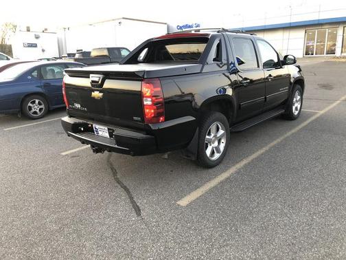 Black 2011 Chevrolet Avalanche 1500 LT