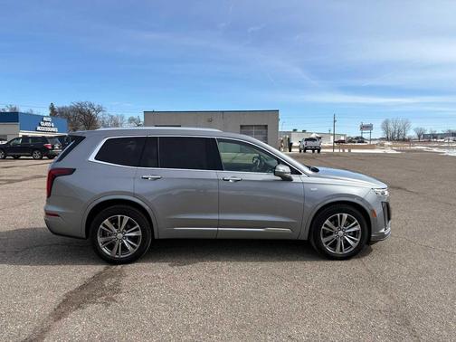 2025 Cadillac XT6 Premium Luxury AWD