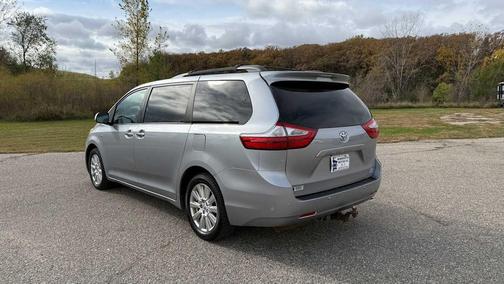 2017 Toyota Sienna XLE Premium