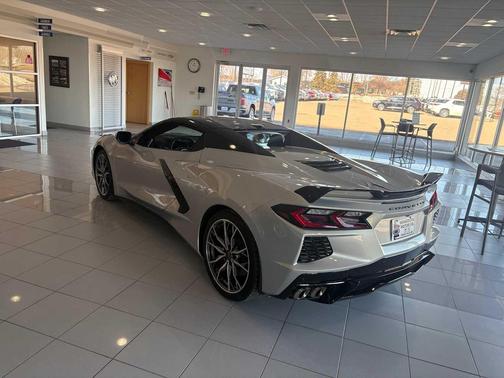 2024 Chevrolet Corvette Stingray w/2LT
