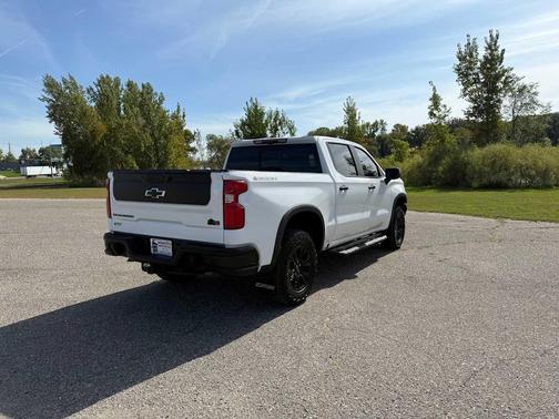 2024 Chevrolet Silverado 1500 ZR2