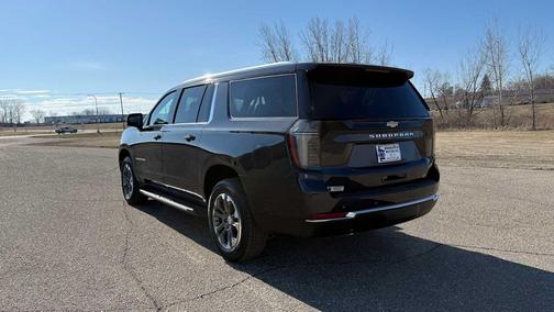 Dark Ash Metallic 2025 Chevrolet Suburban LT