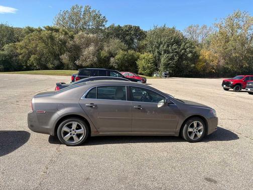 2011 Chevrolet Malibu 2LT