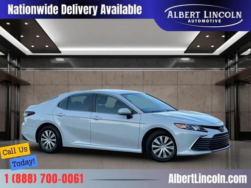 2022 Toyota Camry LE