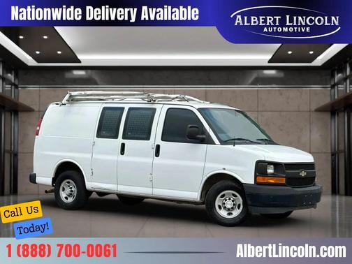Summit White 2017 Chevrolet Express 2500 Work Van