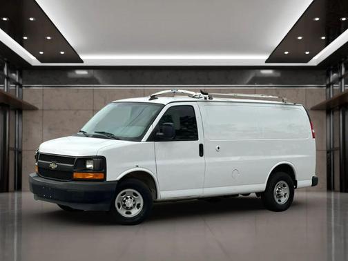 Summit White 2017 Chevrolet Express 2500 Work Van