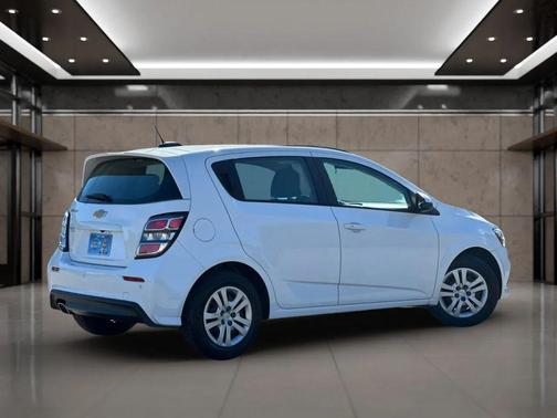 2020 Chevrolet Sonic FWD Hatchback 1FL 5-Door
