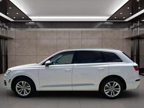 2019 Audi Q7 45 Premium