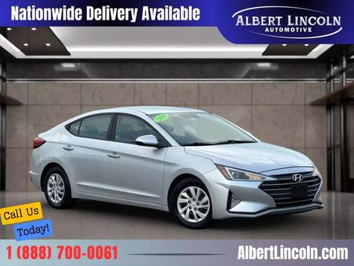 2019 Hyundai ELANTRA SE
