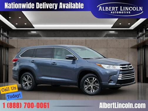 2019 Toyota Highlander LE I4