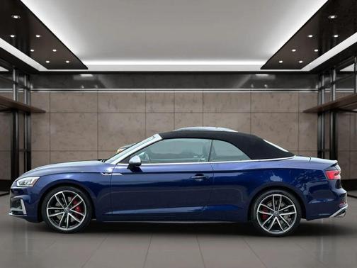 Navarra Blue Metallic/Black Roof 2018 Audi S5 3.0T Prestige