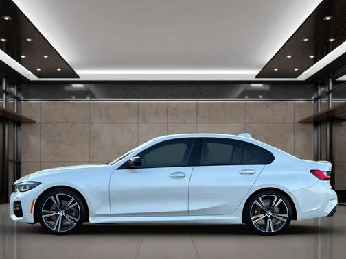 2022 BMW 330 330i Sedan 4D