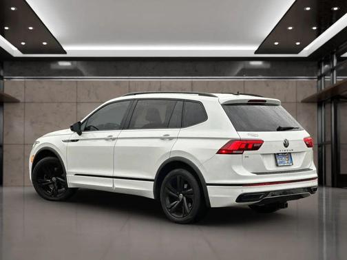 Opal White Pearl 2023 Volkswagen Tiguan 2.0T SE R-Line Black