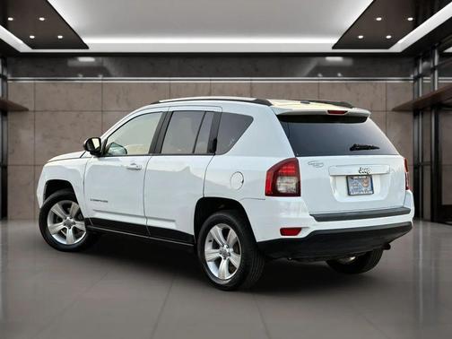 Bright White Clearcoat 2014 Jeep Compass Sport