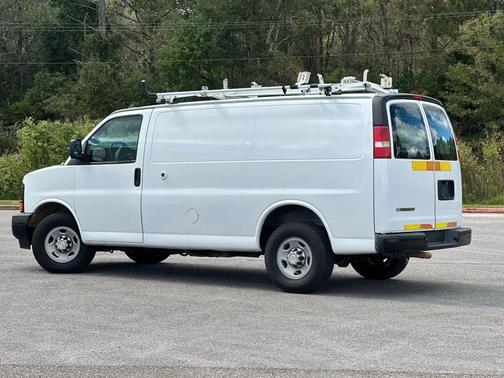 2017 Chevrolet Express 2500 Work Van