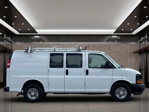 2017 Chevrolet Express 2500 Work Van