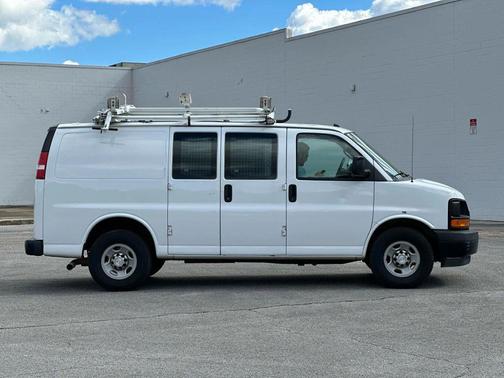 2017 Chevrolet Express 2500 Work Van