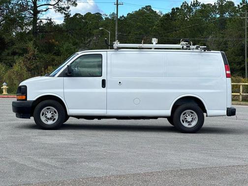 2017 Chevrolet Express 2500 Work Van