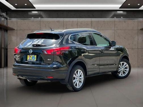 2018 Nissan Rogue Sport SV