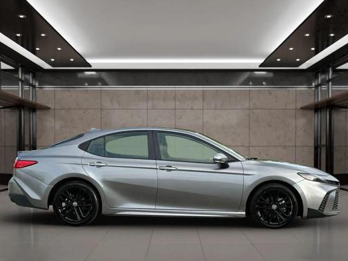 Heavy Metal 2025 Toyota Camry SE