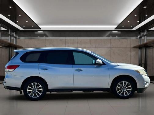 2014 Nissan Pathfinder S