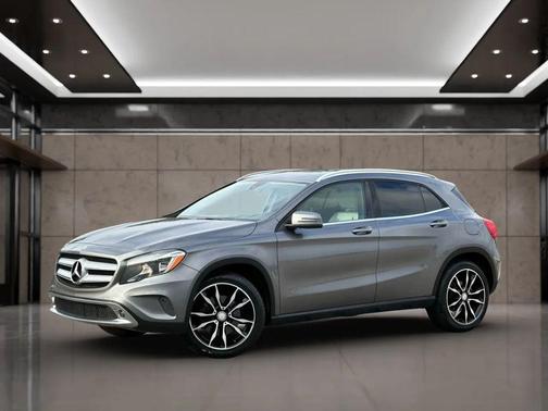 2017 Mercedes-Benz GLA 250 Base
