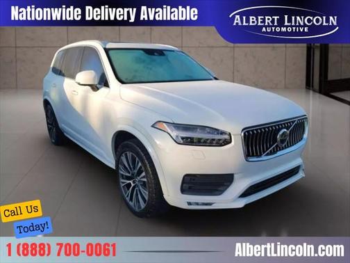 2020 Volvo XC90 T6 Momentum