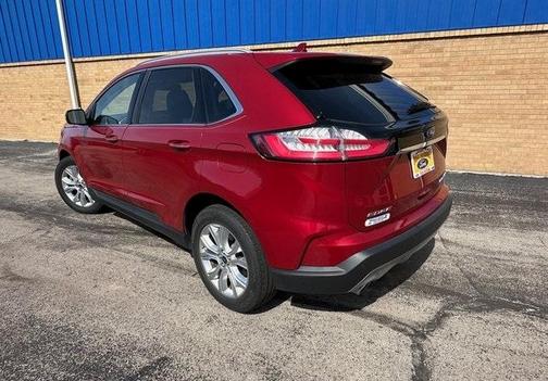 2020 Ford Edge Titanium
