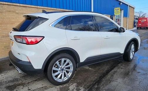 2021 Ford Escape Titanium Hybrid