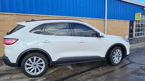 2021 Ford Escape Titanium Hybrid