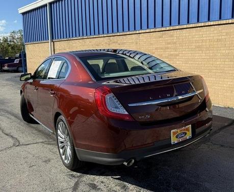 2015 Lincoln MKS Base