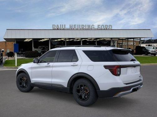 Space White Metallic 2026 Ford Explorer Tremor