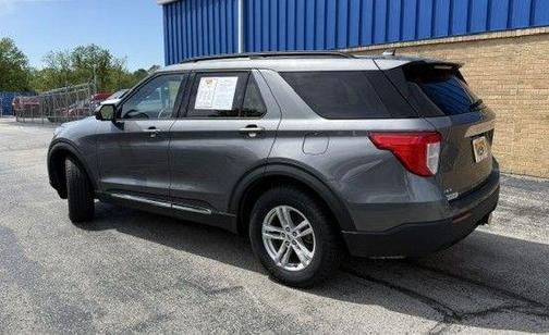 Gray Metallic 2021 Ford Explorer XLT
