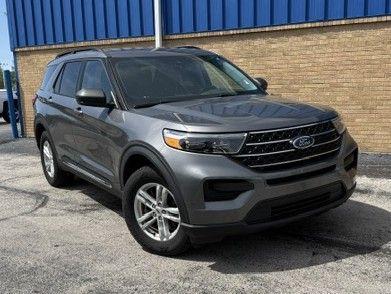 Gray Metallic 2021 Ford Explorer XLT
