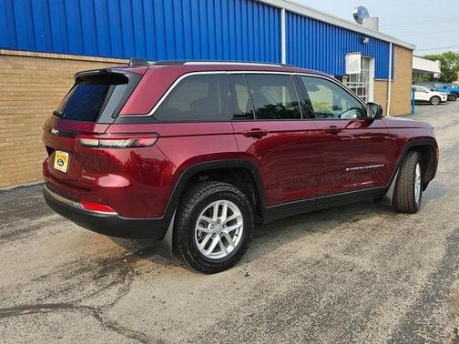 2023 Jeep Grand Cherokee Laredo