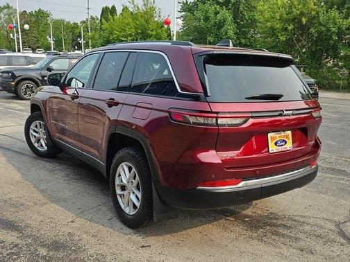 2023 Jeep Grand Cherokee Laredo