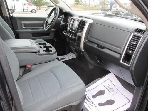 2017 RAM 1500 SLT
