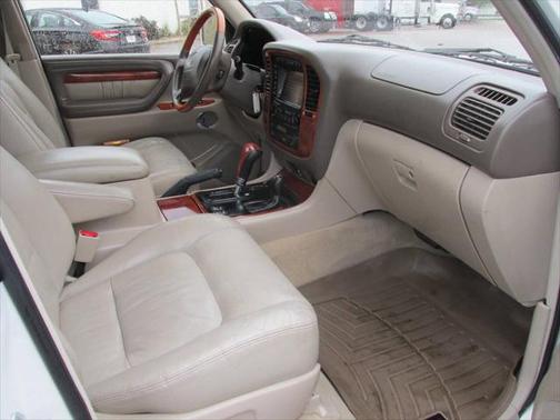 2001 Lexus LX 470 Base