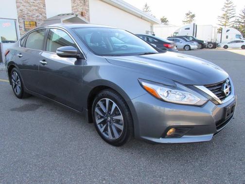 2017 Nissan Altima 2.5 SV