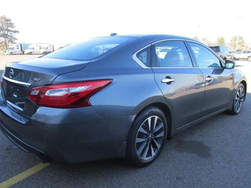 2017 Nissan Altima 2.5 SV