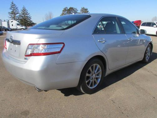 2011 Toyota Camry Hybrid SE