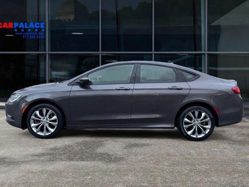 2016 Chrysler 200 S